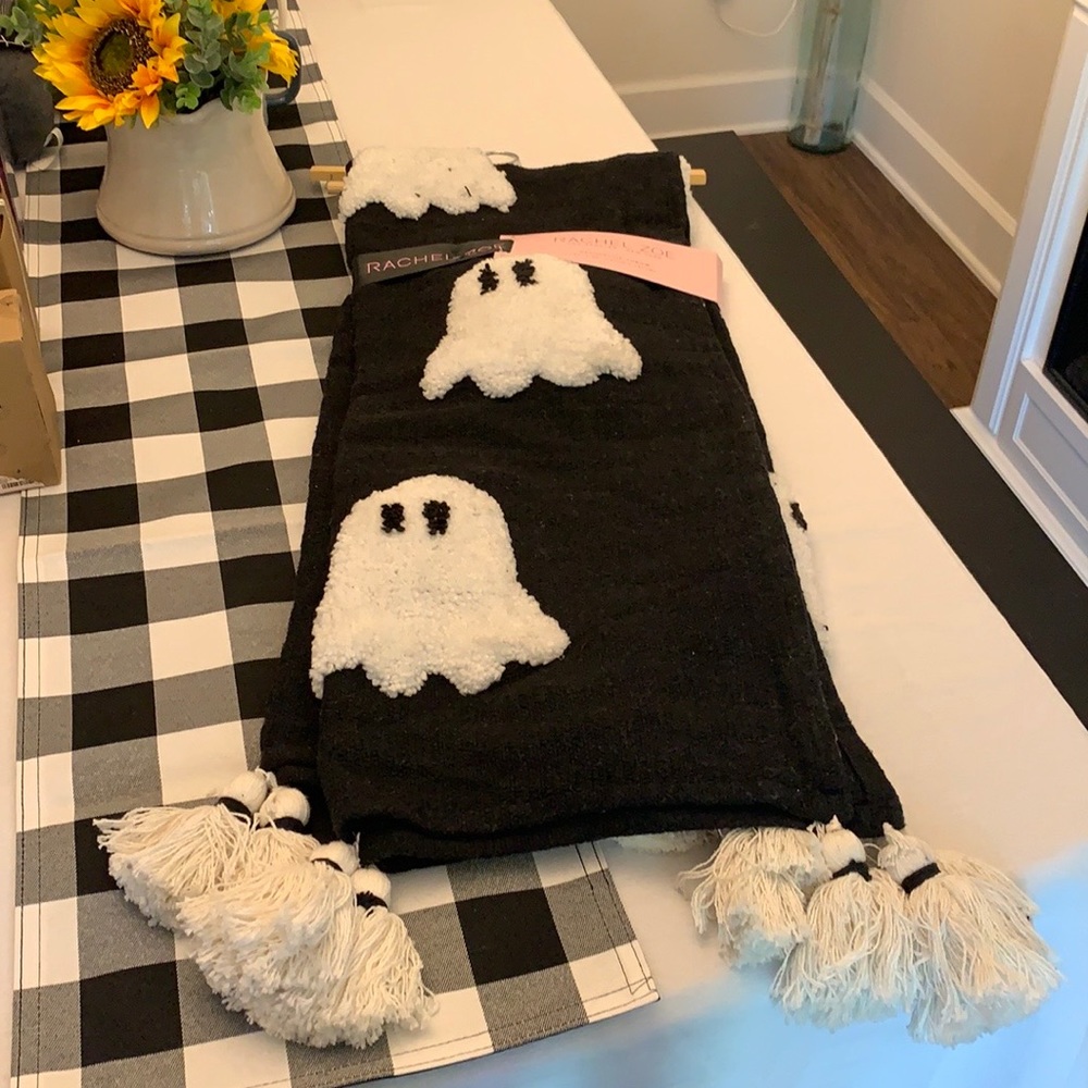 NWT Rachael Zoe Ghost Blanket